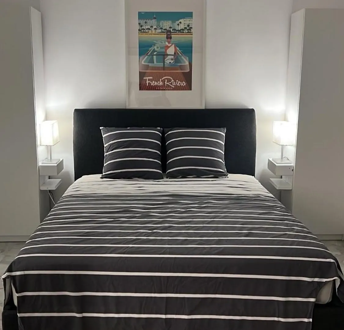 Apartment Seafront - Beautiful Flat With Aircon And Comfortable Loggia Vallauris France